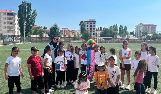 Patnos’ta Gençlik Festivali renkli görüntülere sahne oldu