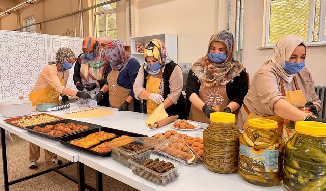 Ağrı'da kadın emeği kooperatifle büyüyor: 7 kadın hem üretiyor hem aile ekonomisine katkı sağlıyor