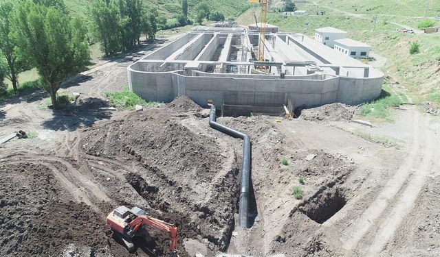 Kars’ta 523 bin dekar tarım arazisine can suyu olacak proje hızla ilerliyor