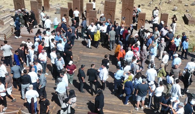 Ahlat Selçuklu Meydan Mezarlığı’na yoğun ilgi