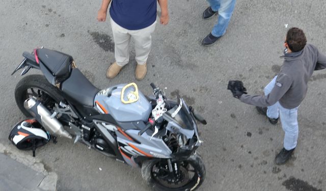 Kars’ta ilginç kaza: Motosiklet sürücüsü aracını bırakıp kayboldu