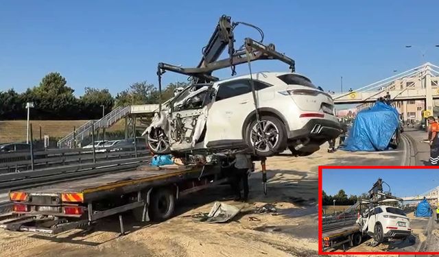 Küçükçekmece’de otomobil, İETT otobüsüne çarptı: 1’i polis memuru 3 kişi öldü