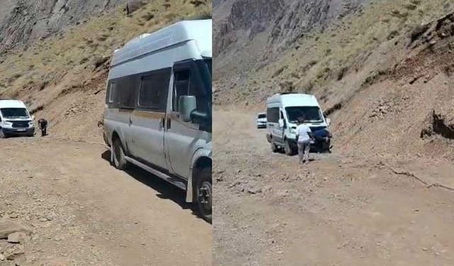 Cennet-Cehennem Vadisi'ne giden turistler yolda kaldı