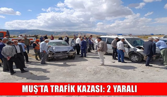 Muş’ta kavşakta iki araç çarpıştı: 2 yaralı