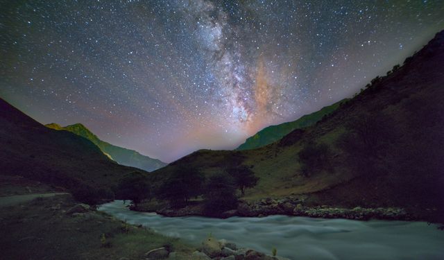 Bahçesaray semalarında Samanyolu ve Andromeda aynı karede görüntülendi