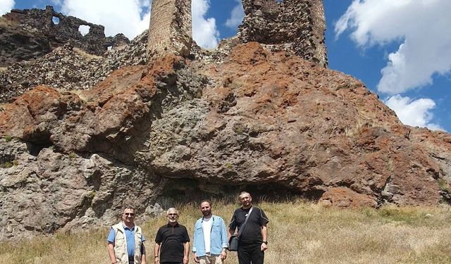 Dede Korkut'un izini Erzurum Avnik Kalesi'nde sürdüler