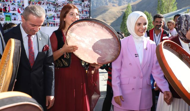 Bakan Göktaş: "Güçlü aileler, güçlü gelecek demek"