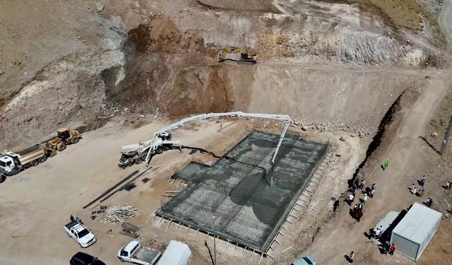 Ağrı'da afet riski eğitime engel olmadı