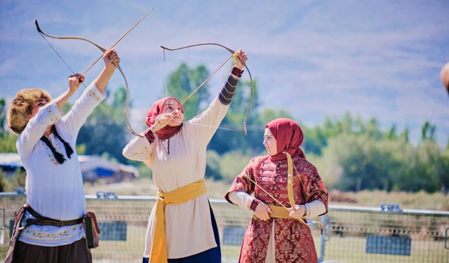 Kemankeşler Erzincan’da zirve için oklarını yarıştırdı