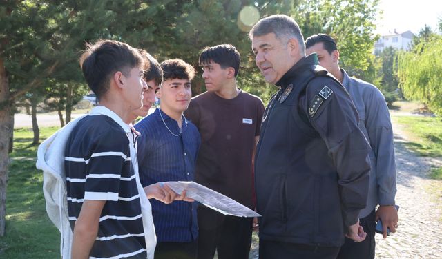 Erzurum’da okul çevrelerine sıkı denetim: Emniyet Müdürü Karaburun sahaya indi