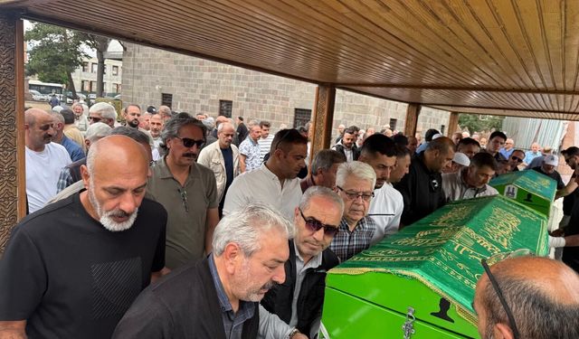 Gazeteci Fuat Kantarcı Erzurum’da son yolculuğuna uğurlandı