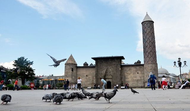 Meteorolojiden Erzurum ve çevresi için sağanak uyarısı
