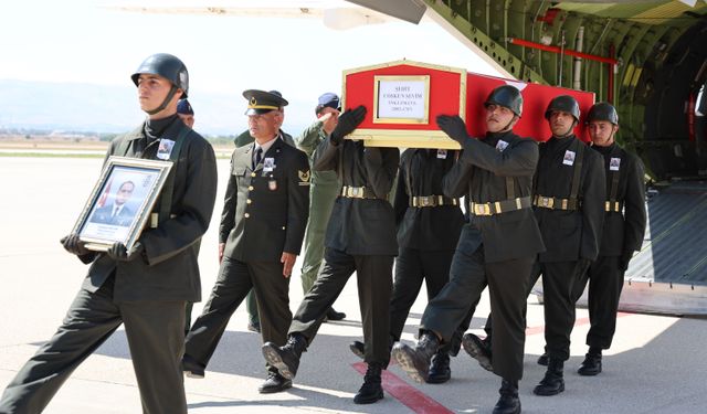 Kalp krizi geçirerek şehit olan Uzman Çavuş Sevim'in naaşı Elazığ'a getirildi