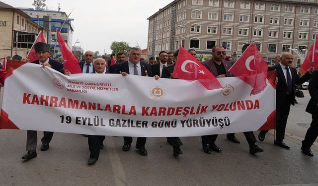 Erzurum’da Gaziler Günü dolayısıyla kortej yürüyüşü düzenlendi