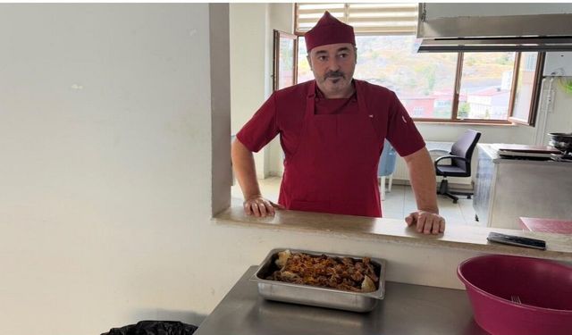 Hakkari’de örnek davranış: Yemekler çöpe değil hayvanlara