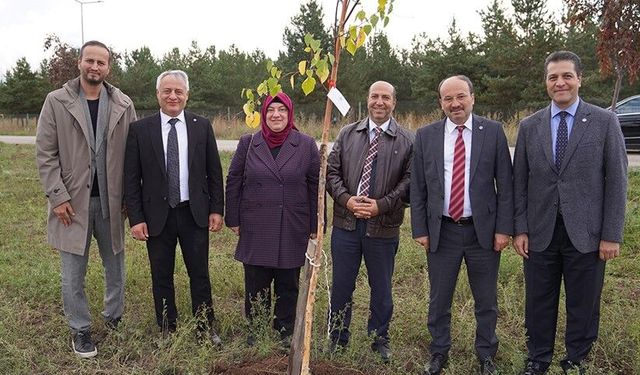ETÜ mezunlarının buluşmasında anılar tazelendi