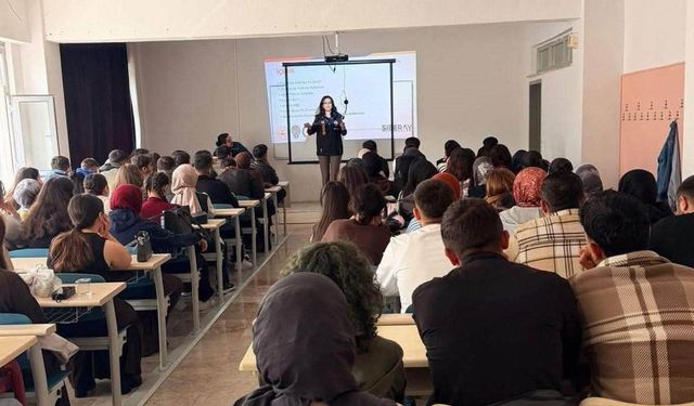 Erzincan’da 329 öğrenci ve öğretmene siber güvenlik eğitimi
