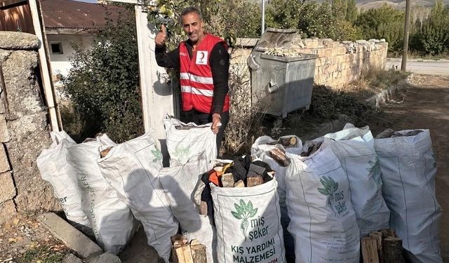 Kızılay’dan yaşlılara kış öncesi yakacak desteği