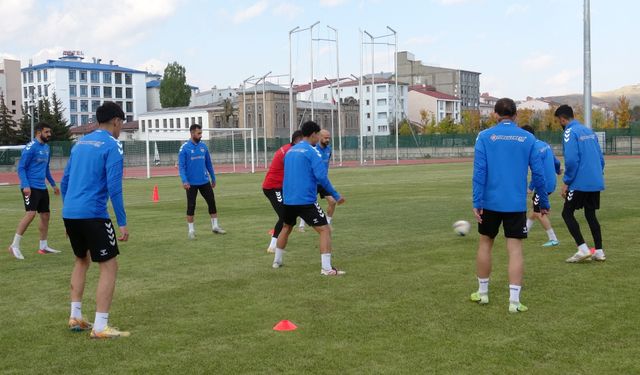 Kars 36 Spor’da Antalyaspor mesaisi sürüyor
