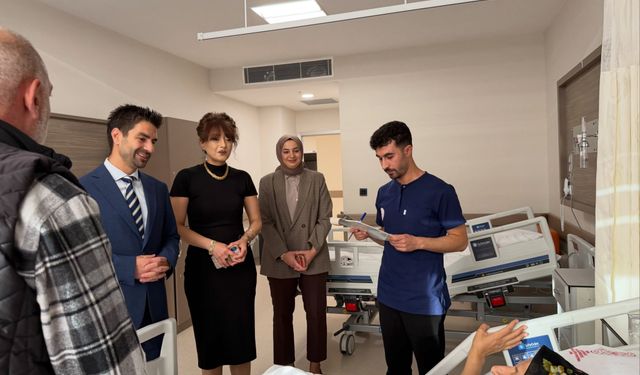 Mengücek Gazi EAH’de Hasta Hakları Günü kapsamında ziyaretler gerçekleştirildi