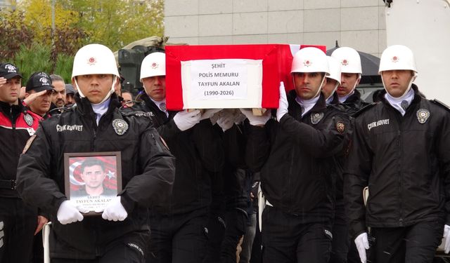 Şehit polis Tayfun Akalan son yolculuğuna uğurlandı