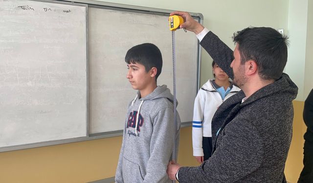 Malazgirt'te skolyoz taramaları sürüyor  