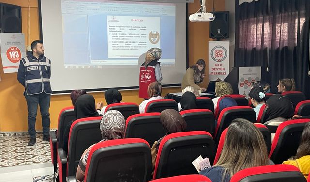 Malazgirt'te 'Aile İçi Şiddet ve Erken Yaşta Evlilik' semineri  