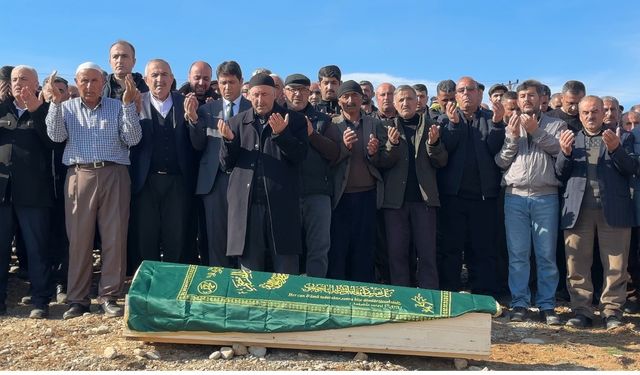 Belgrad Ormanı'nda ölü bulunan Fahrettin Öter toprağa verildi