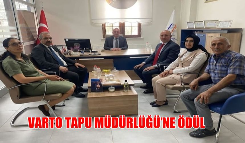 Varto Tapu Müdürlüğü’ne hizmet kalitesi ödülü
