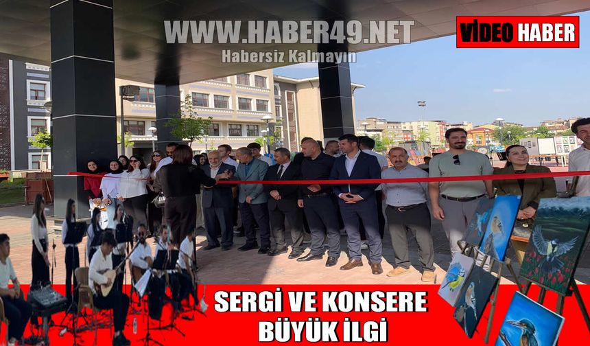 Muş’ta yıl sonu sergi ve konserine büyük ilgi