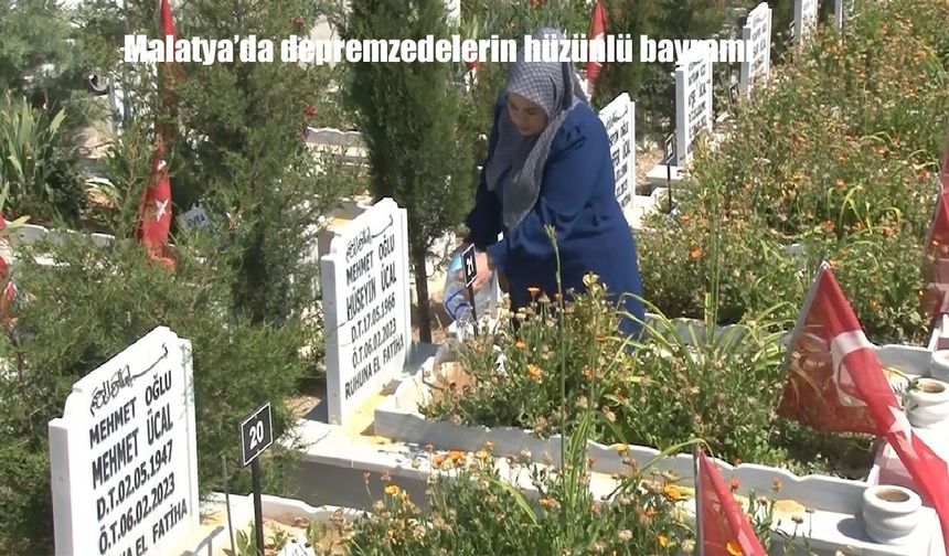 Malatya Şehir Mezarlığı’nda Depremde Kaybettikler İçin Hüzünlü Bayram Sabahı
