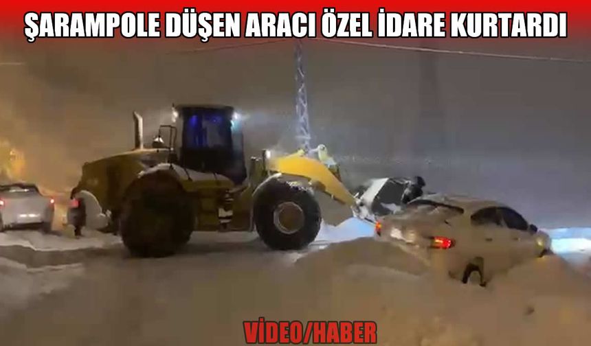 Muş’ta tipi nedeniyle kontrolden çıkan araç şarampole düştü