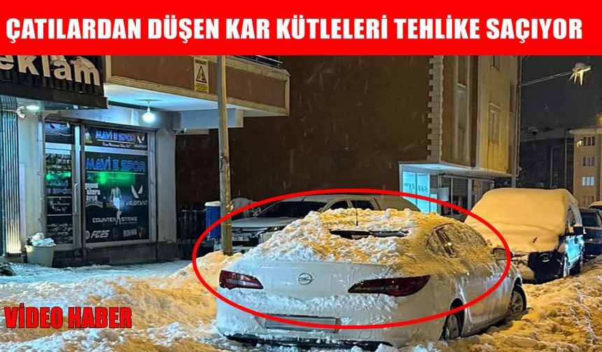Muş’ta çatıdan düşen kar kütlesi, aracı kullanılamaz hale getirdi