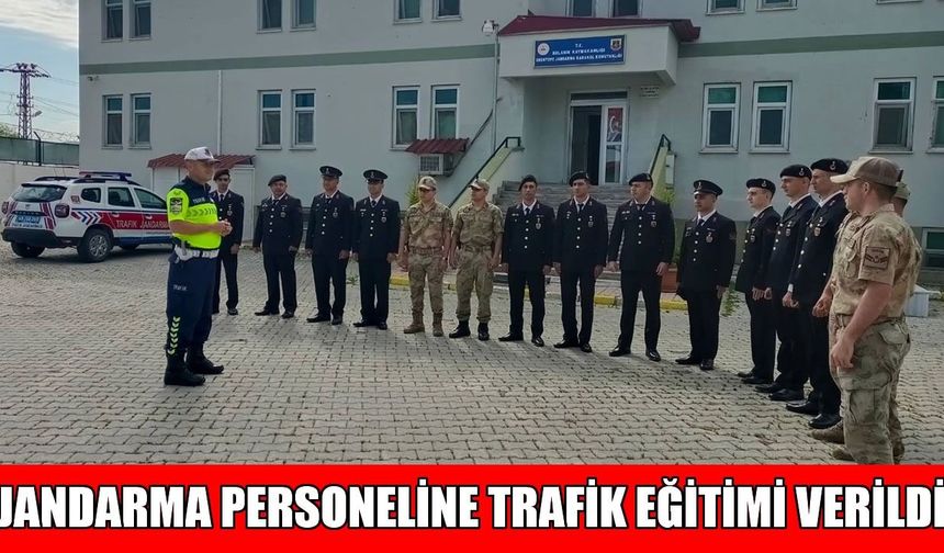 Muş'ta jandarma personeli trafik güvenlik eğitiminden geçti