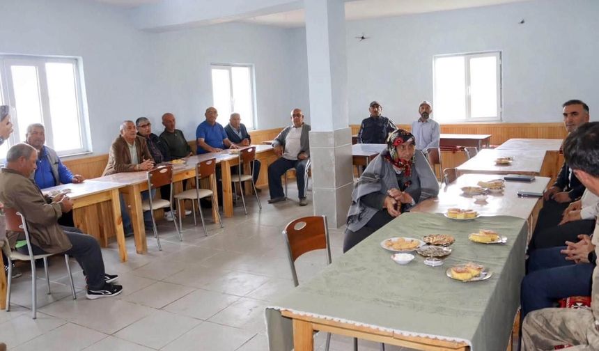 Çıldır Kaymakamı Yunus Emre Sakızcı köy ziyaretlerine başladı
