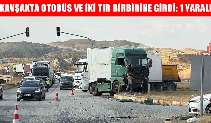 Kırıkkale'de zincirleme kaza: Otobüs ve iki TIR çarpıştı