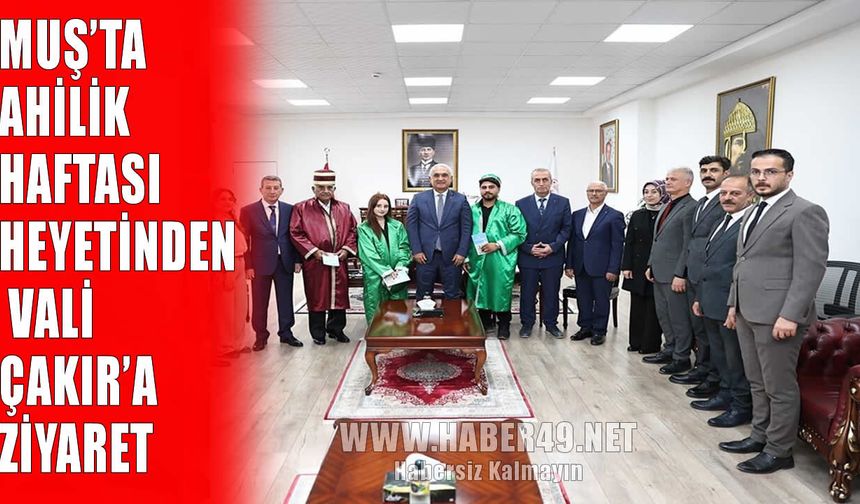 Muş’ta yılın ahisi, kalfası ve çırağına Vali Çakır’dan ödül