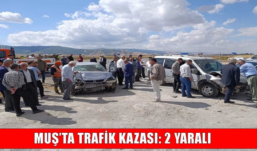 Muş’ta kavşakta iki araç çarpıştı: 2 yaralı