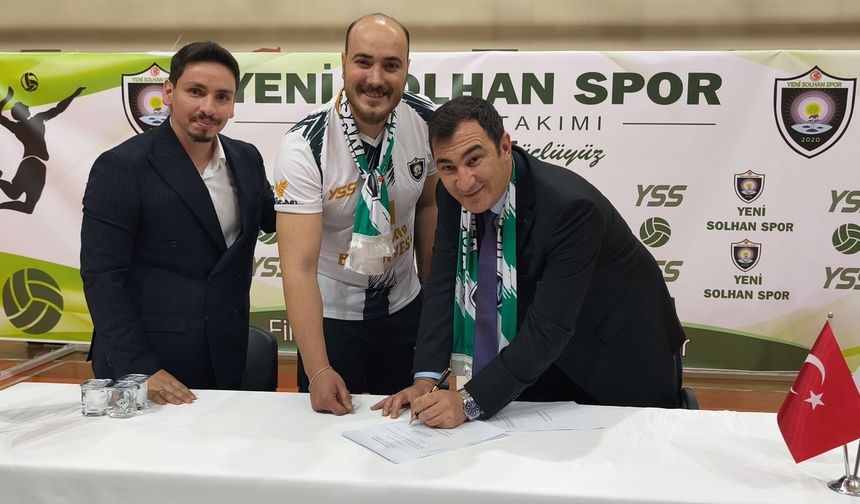 Yeni Solhan Spor’da yeni sezon öncesi toplu imza heyecanı