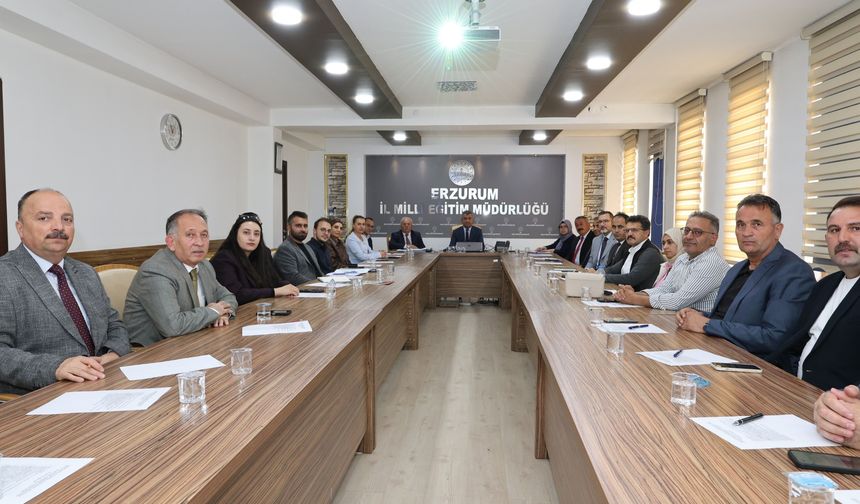 Okullarda güvenli iklim ve akran zorbalığıyla mücadele masaya yatırıldı