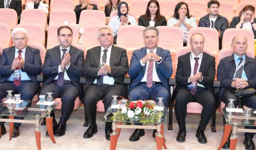 51. Ulusal Fizyoloji Kongresi İnönü Üniversitesi ev sahipliğinde başladı