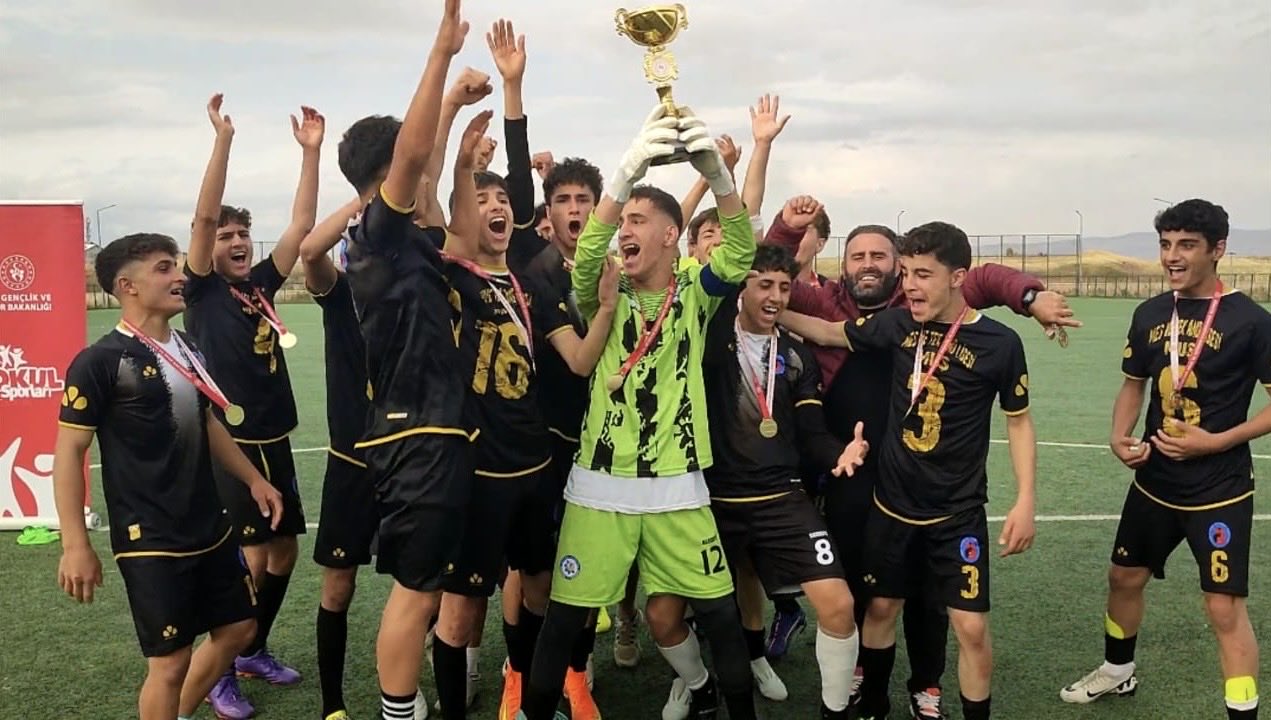 G4G Lit F W E A A8X7 R