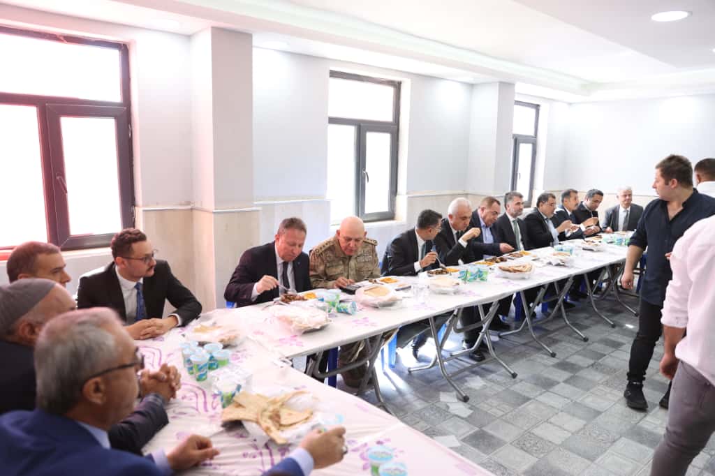 Whatsapp Image 2025 10 10 At 18.00.40