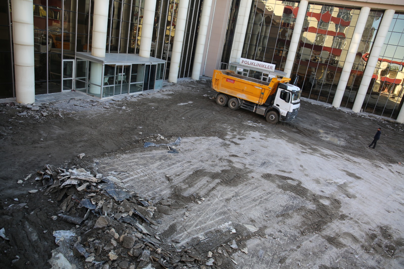 Whatsapp Image 2025 10 16 At 21.43.20 (4)