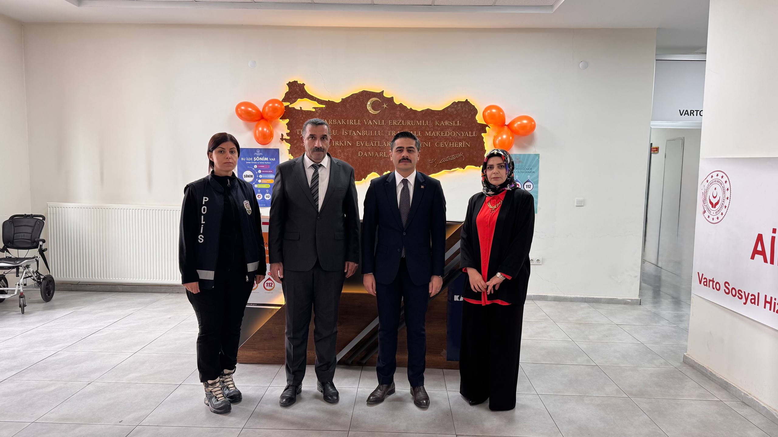 G6M Vluv Xc A A H Bh W