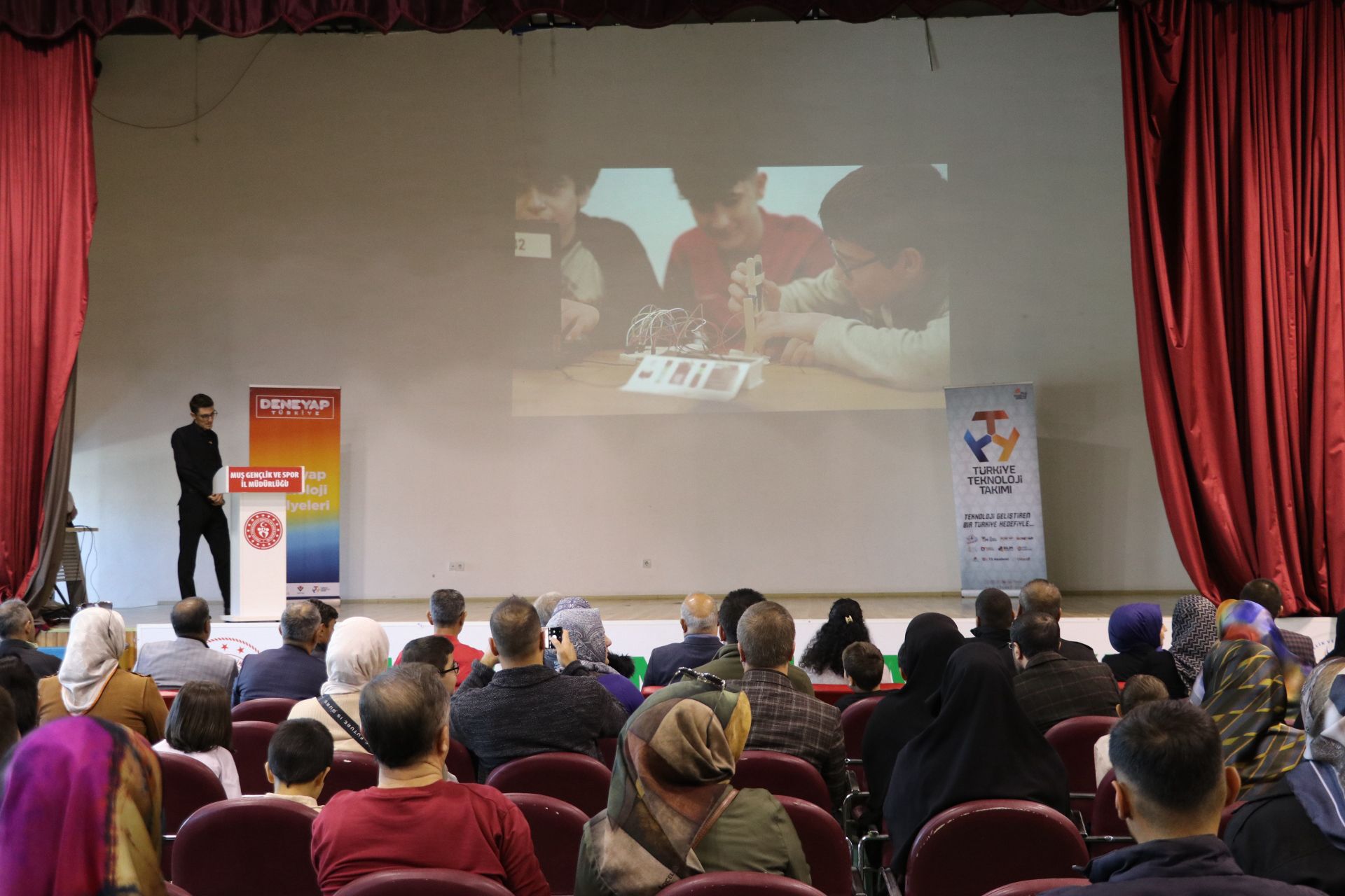 I M G 20251101 W A0080-1