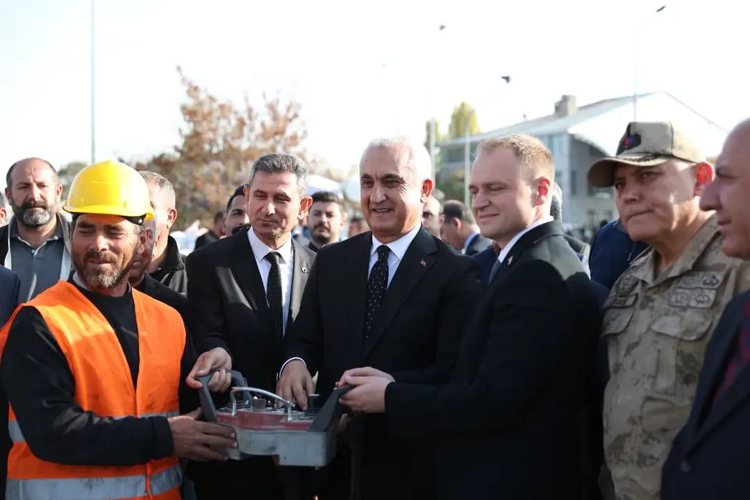 I M G 20251107 W A0124