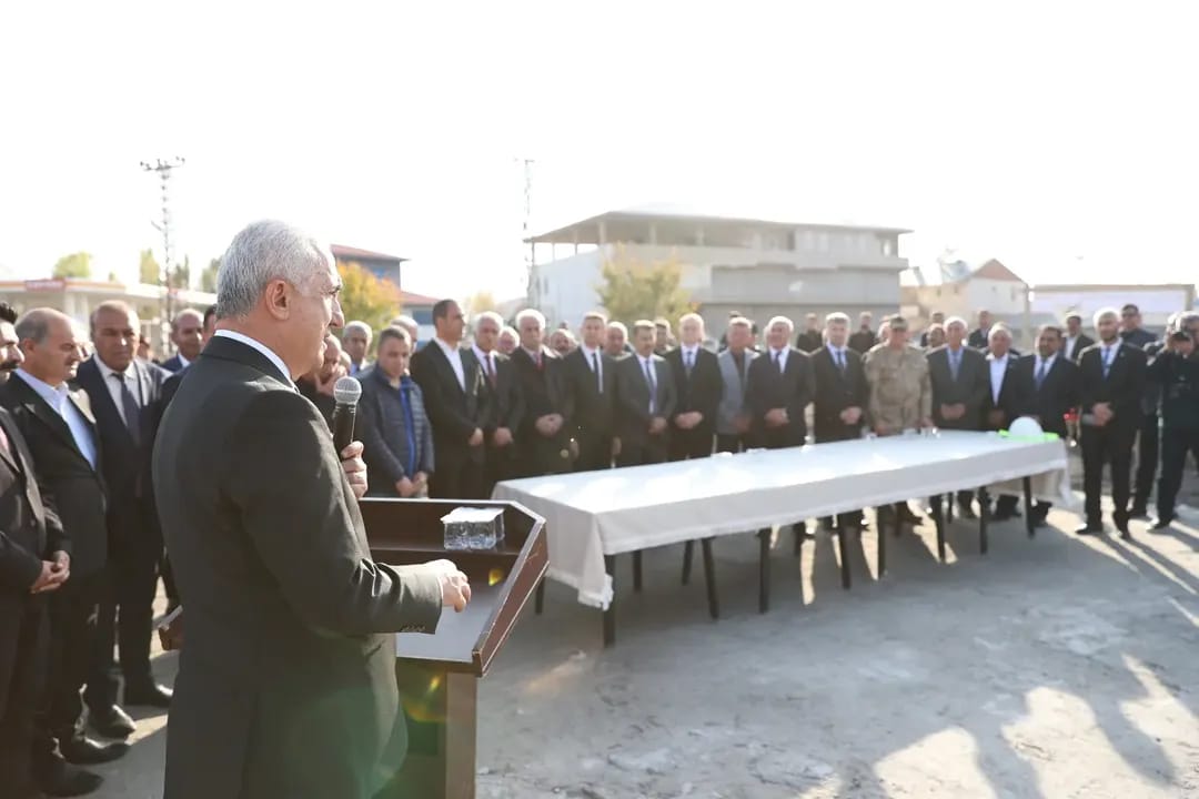 I M G 20251107 W A0128