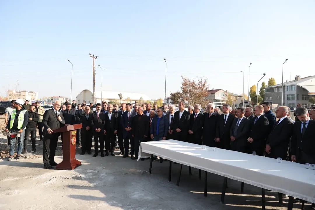 I M G 20251107 W A0132