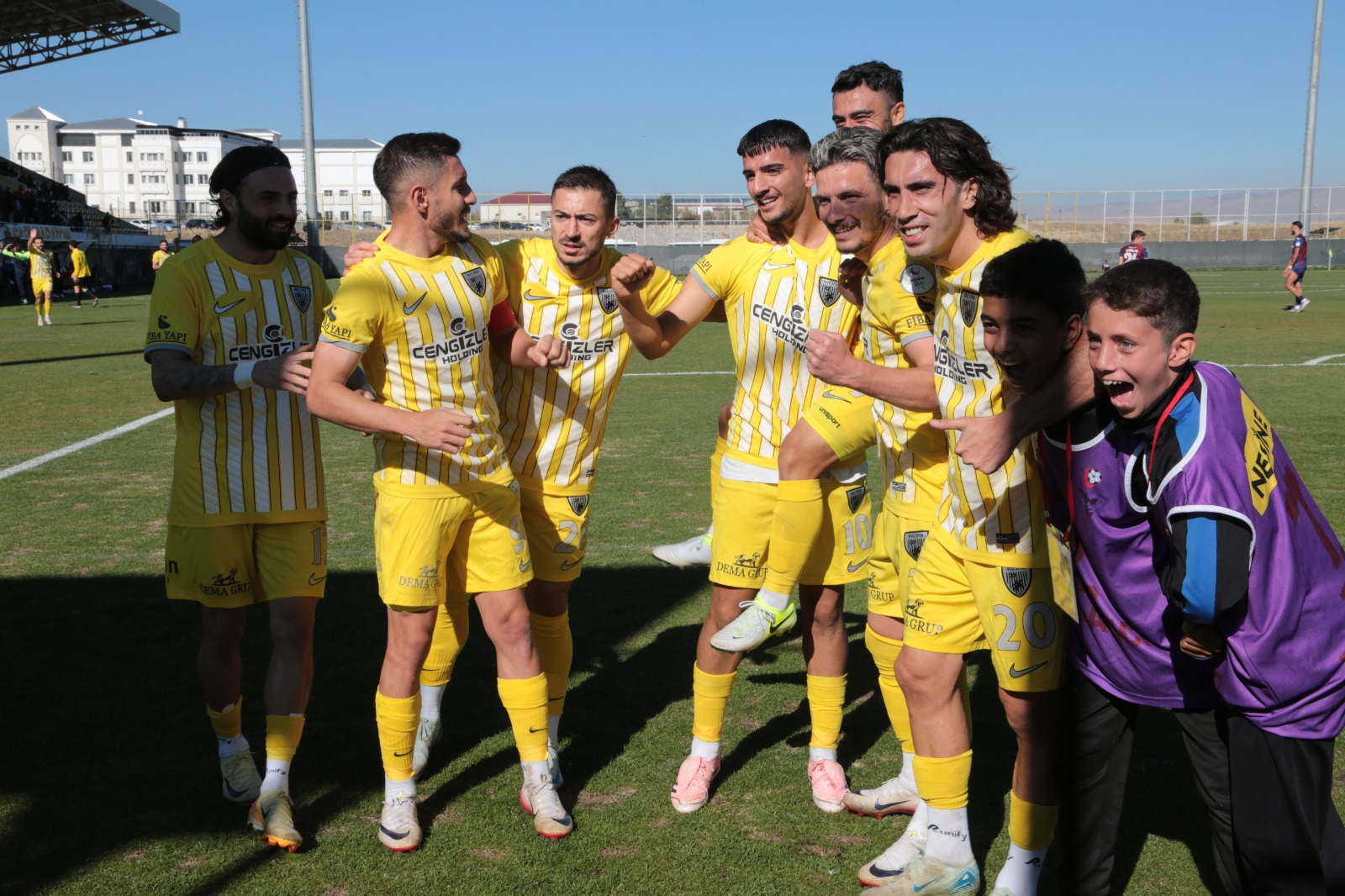 Whatsapp Image 2025 11 02 At 15.44.02 (6)